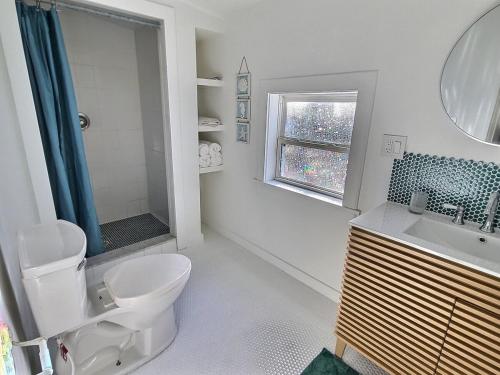 Ένα μπάνιο στο Minutes 2 Nights of Lights Downtown St George Street UF Flagler Hospital Beach