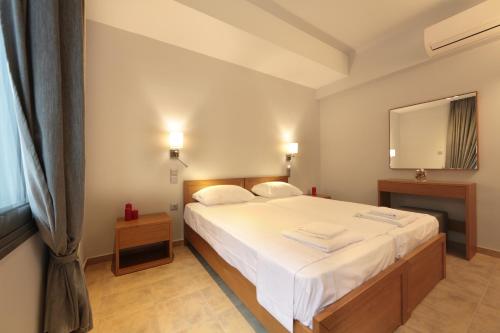 Meni Apartments