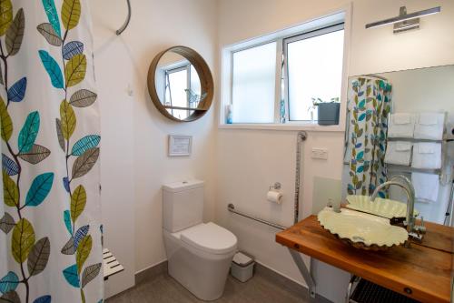 Ένα μπάνιο στο Leigh Central