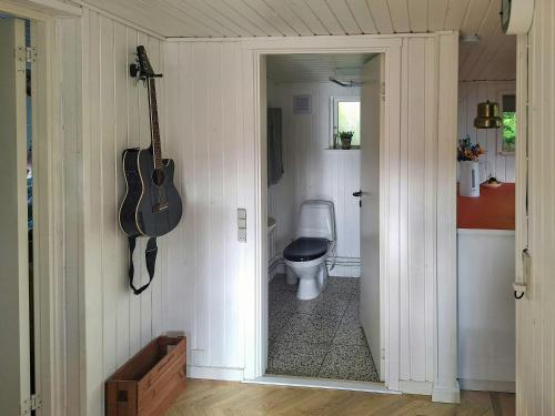 Phòng tắm tại Holiday Home With Fjord Views Near Karrebæksminde