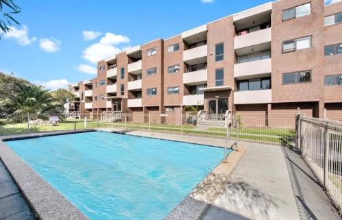 Πισίνα στο ή κοντά στο Great location - 5 minutes to the beach and shops