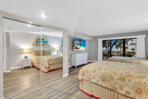 2119 Villamare photo 3
