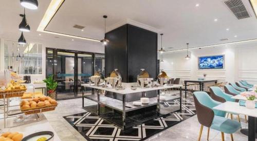 Jídlo v hotelu nebo okolí