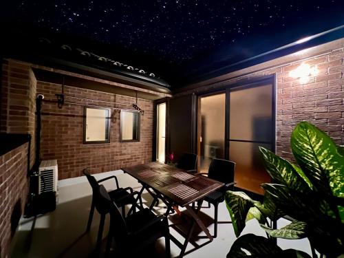 Φωτογραφία από το άλμπουμ του まちなかの家MANA σε Ισιγκάκι