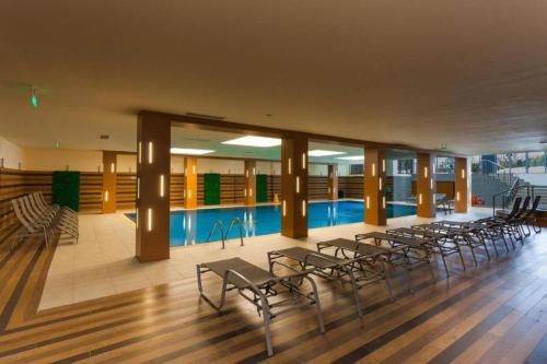 Swimmingpoolen hos eller tæt på Mountain View Studio Borovets Hills A60