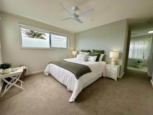 Ένα ή περισσότερα κρεβάτια σε δωμάτιο στο Olive & Salt