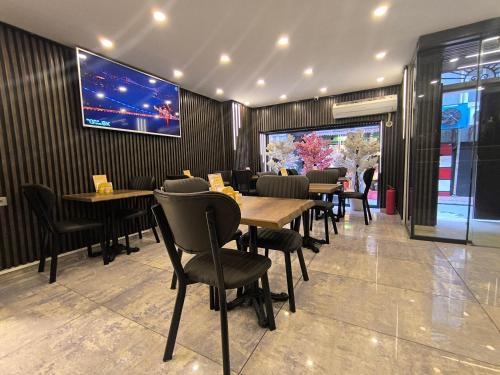 Μια τηλεόραση ή/και κέντρο ψυχαγωγίας στο Şiva Pera Hotel & SPA