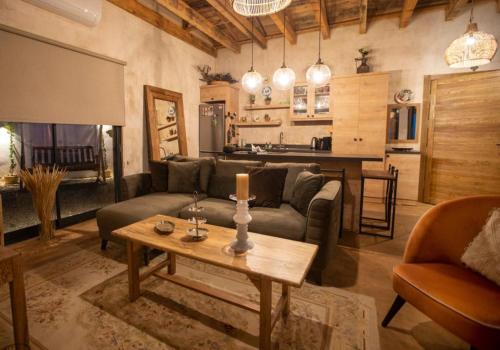 Posezení v ubytování New Balturk Nature Villas