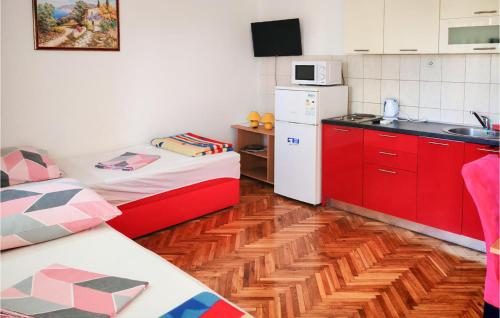 Nice Apartment In Vodice With Wifi