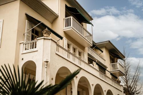 Μπαλκόνι ή βεράντα στο Villa Hedwig - Schwarzwald Apartments mit Thermalbad-Nähe & Balkon mit Bergblick