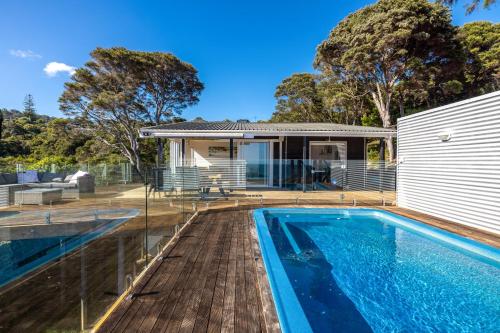 Onetangi Ocean View - Waiheke Island