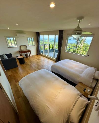 ISANA Panorama Villa 天然温泉付き 大室山付近 海の絶景の一軒家貸別荘