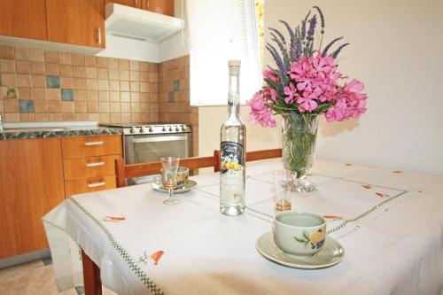 Kuchyň nebo kuchyňský kout v ubytování House Anamaria