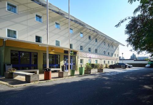 B&B HOTEL Viry-Châtillon 3 étoiles