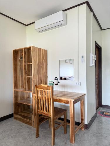 Φωτογραφία από το άλμπουμ του Dondet Suns down 1 Guesthouses riversides view σε Ban Donsôm Tai