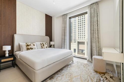 Bright 1BR with Balcony Creek Beach Access