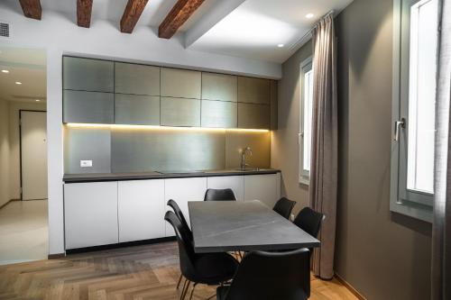 Feeling Venice Apartment photo 26