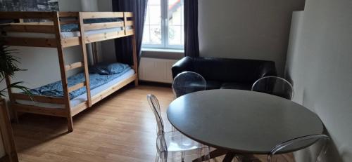 Lotta autobus na targi MTP, darmowy parking, samodzielny meldunek