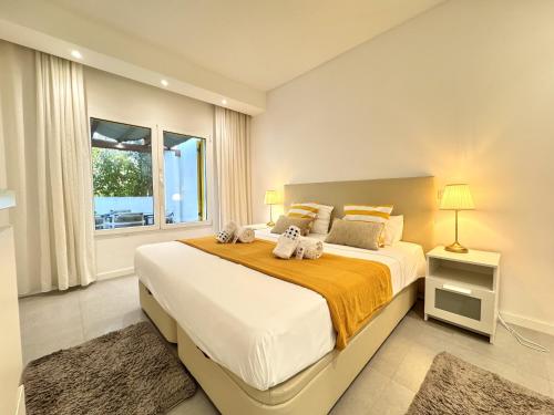 Vilamoura Club Villa 1 With Pool by Homing