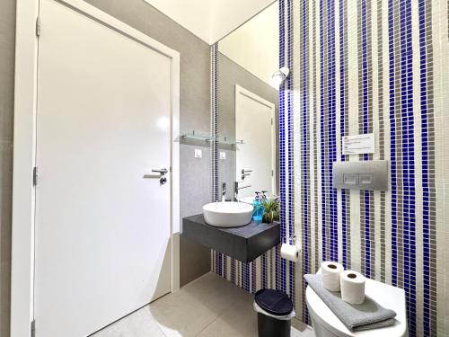Vilamoura Club Villa 1 With Pool by Homing