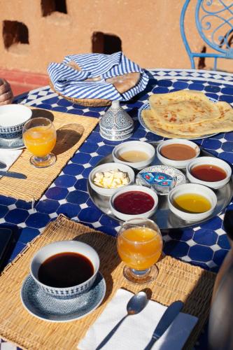 Jídlo v penzionu nebo okolí