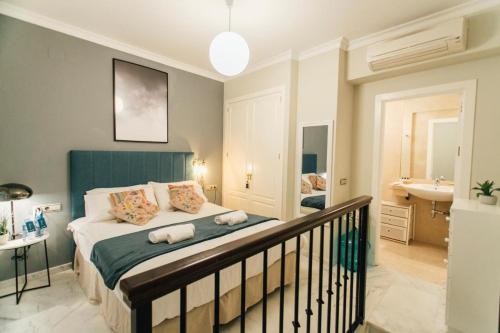 Exclusive duplex- 1Bd 1Bth- Cathedral of Seville