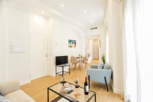 Picturesque Boutique Style 2 BR in San Lorenzo