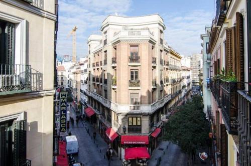 Amazing Unique 1BD 1BTH - Sol Madrid center