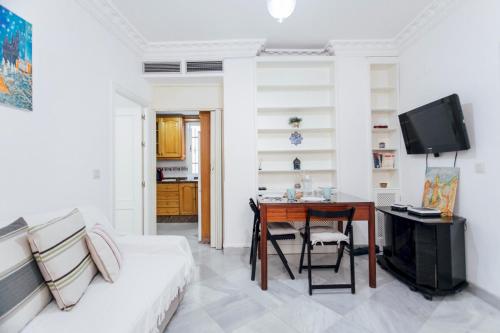 Bright cozy- 1Bd 1Bth- La Alfalfa