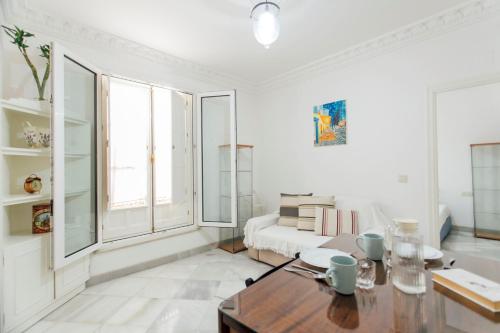 Bright cozy- 1Bd 1Bth- La Alfalfa