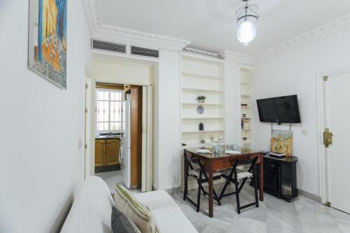 Bright cozy- 1Bd 1Bth- La Alfalfa