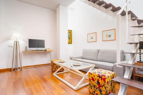 Attic with privace terrace by the Cathedral