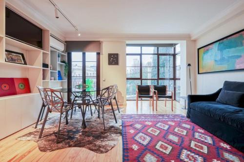 Bright Luxurious - 1BD 2BTH - AtochaRetiro