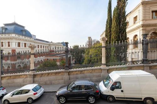 Bright Luxurious - 1BD 2BTH - AtochaRetiro