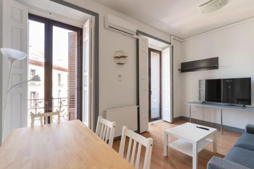 Spacious cozy - 3BD - Centro-Sol