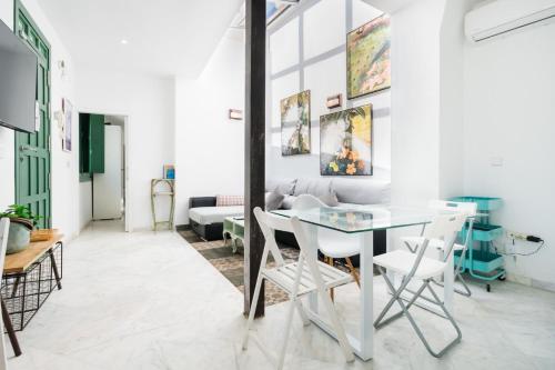 Penthouse con terraza- 2D 2B- Triana