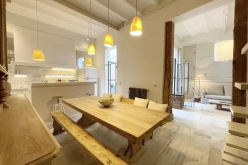 Exclusive Refurbished-3Bedrooms 2Baths-Malasaña