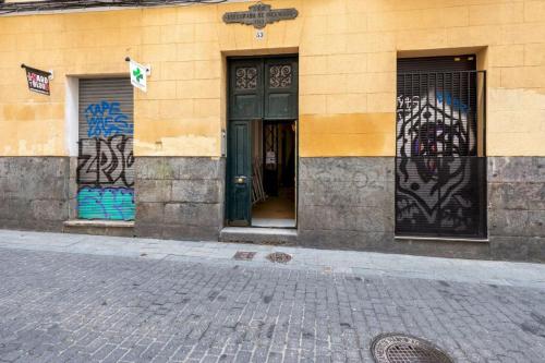 Exclusive Refurbished-3Bedrooms 2Baths-Malasaña