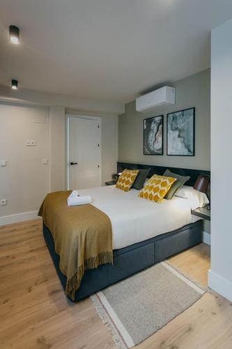 Elegant y luminoso- 2Bd 2Bth- Center