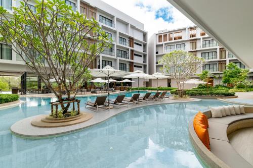 Hồ bơi trong/gần Laya Resort - Forest View Studio