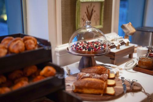 Jídlo v hotelu nebo okolí