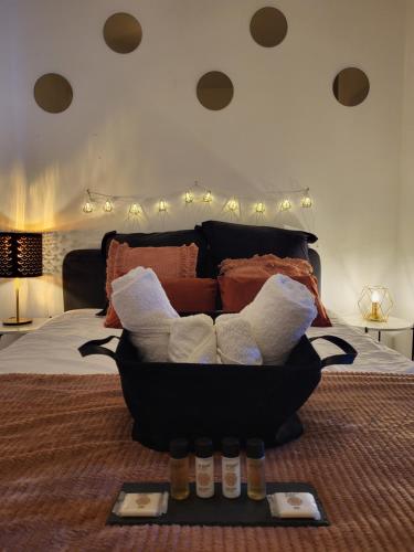 Postel nebo postele na pokoji v ubytování Les Fontaines