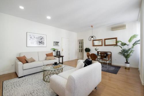 Cozy and bright- 1BED 1BATH- City center