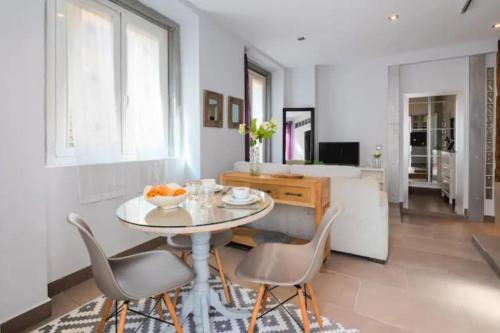 Cozy Centric- 1BD 1BT- Sol-Plaza Mayor
