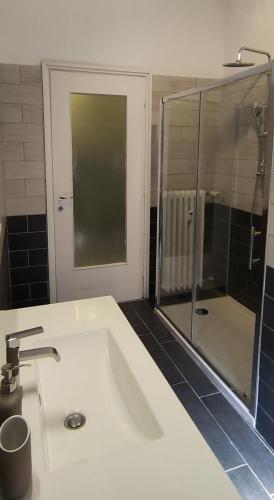 Cozy & Contemporary 2 bdrm 1 bthrm APT in Città Studi