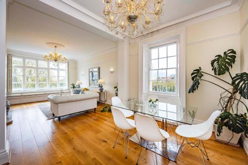 Et opholdsområde på Luxury three-bedroom apartment in Nottingham City Centre