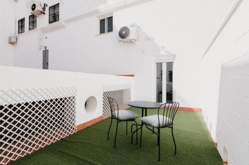 Quiet Terrace in Triana close to the river