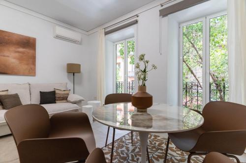 Modern and Bright-1Bedroom 2Bathrooms-La Latina