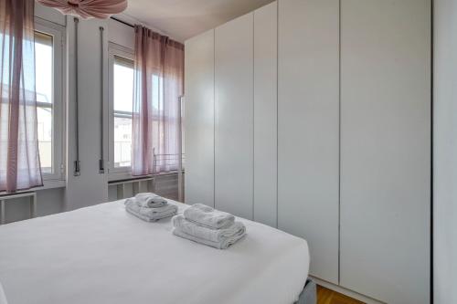 Just Urban Stays - Stylish One-Bedroom Apartment near the Duomo
