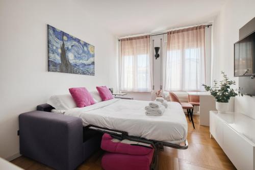 Just Urban Stays - Stylish One-Bedroom Apartment near the Duomo